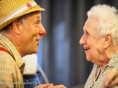 Humor en belevingsgericht contact bij patiënten met dementie
